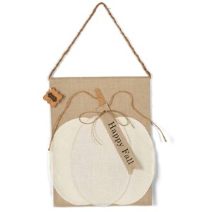 Affordable Fall Wreaths and Front Door Decorations